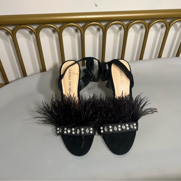 Ivanka Trump Black ostrich Feathered Women' strap stilettos no flaws size 7 - Picture 1 of 12